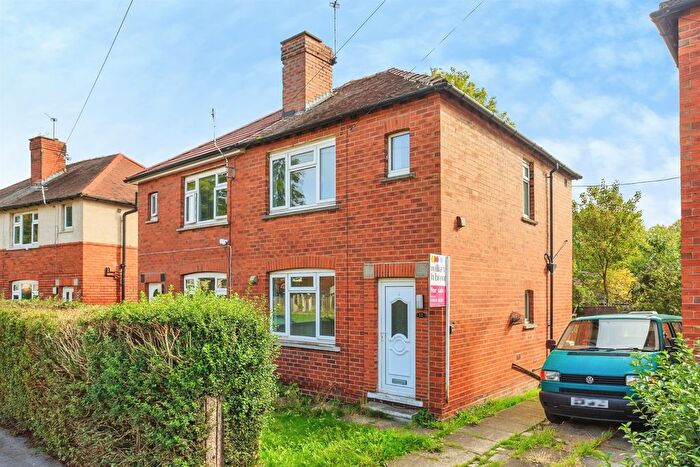 2 Bedroom Semi Detached House For Sale In Flanshaw Grove, Wakefield, WF2