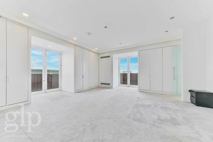 2 Bedroom Flat To Rent In Market Place, Fitzrovia, W1W