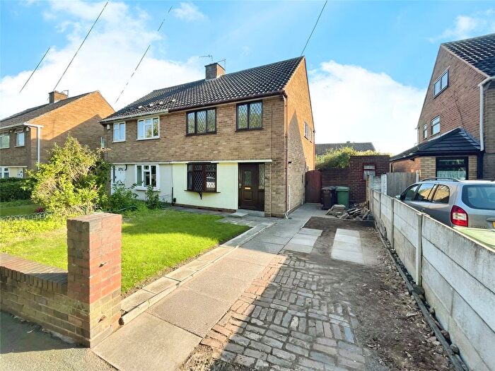 3 Bedroom Semi-Detached House To Rent In Lawnswood Avenue, Parkfields, Wolverhampton, West Midlands, WV4