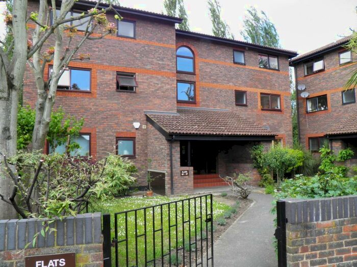 1 Bedroom Apartment To Rent In Shipwright Road, London, SE16