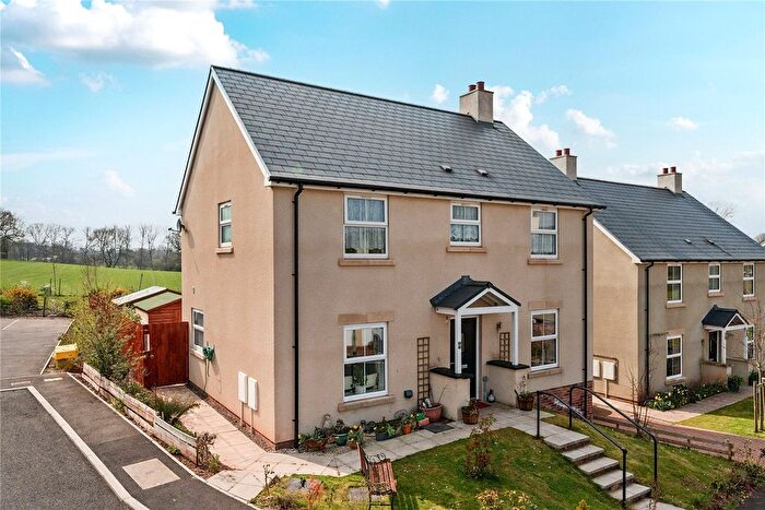 4 Bedroom Detached House For Sale In Alders Drive, Dingestow, Monmouth, Monmouthshire, NP25
