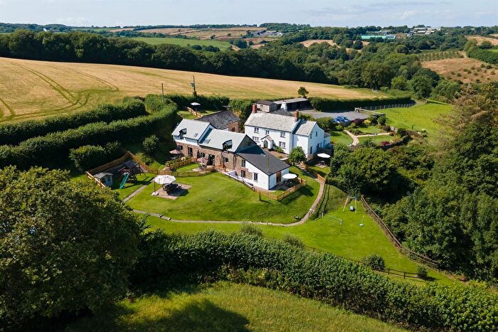 20 Bedroom Leisure/hospitality For Sale In Littleham, Bideford, EX39