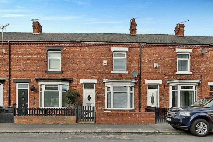 2 Bedroom House To Rent In Langdale Road/Eastbourne/Darlington, DL1