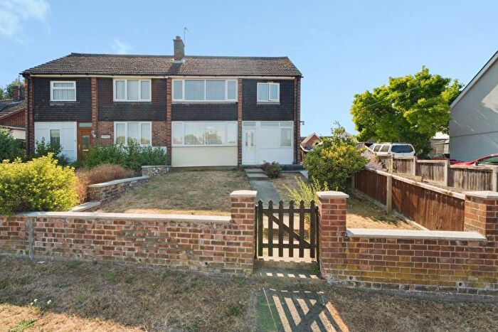 3 Bedroom Semi Detached House For Sale In Waldingfield Road, Sudbury, Suffolk, CO10
