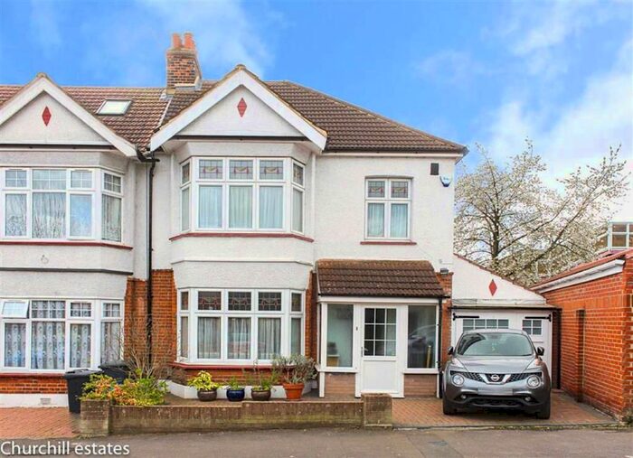 Houses for sale in Wanstead, E11, Greater London