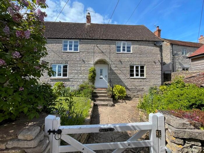 3 Bedroom Semi-Detached House For Sale In Kingsdon, Somerton, TA11