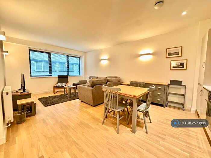 2 Bedroom Flat To Rent In St. Cuthberts House, Norwich, NR3