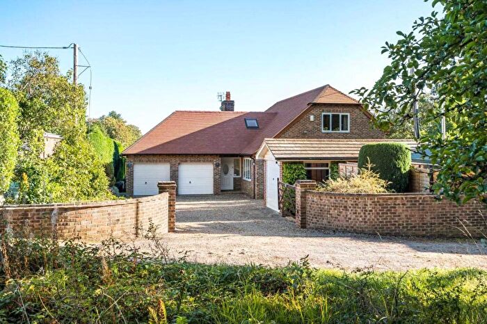 4 Bedroom Detached House For Sale In Conford Road, Conford, Liphook, Hampshire, GU30