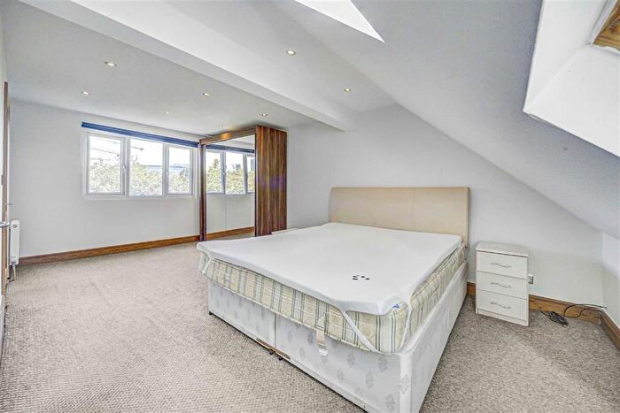 5 Bedroom Terraced House To Rent In Tunnel Avenue, Greenwich, SE10