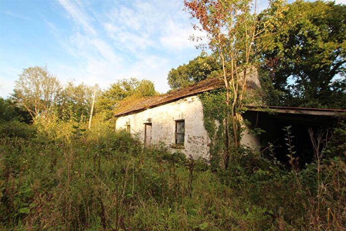 2 Bedroom Smallholding For Sale In Teifi Valley, Close To Llandysul And Newcastle Emlyn, SA44
