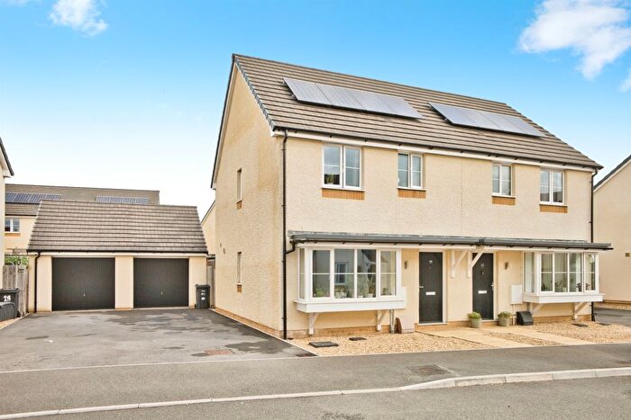 3 Bedroom Semi-Detached House For Sale In Hawthorn Road, Ilton, Ilminster, TA19