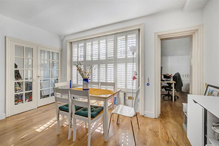 2 Bedroom Flat To Rent In Ashburn Gardens, South Kensington, SW7