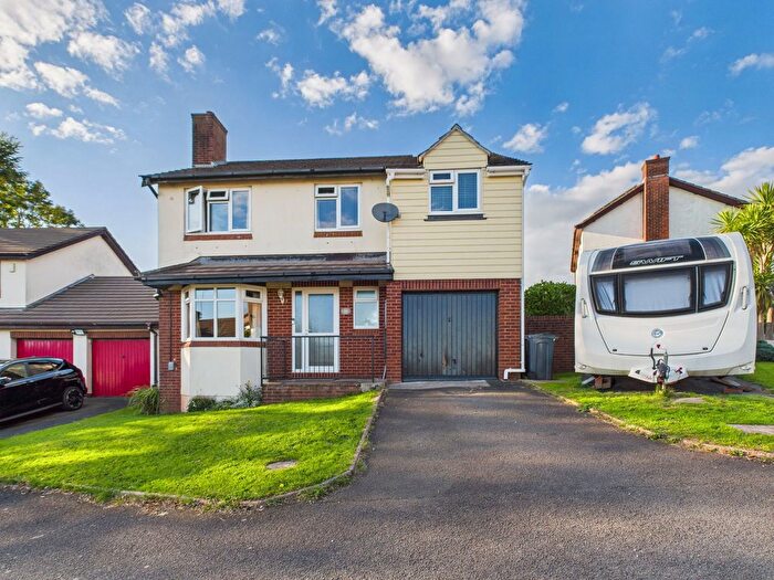 4 Bedroom Detached House For Sale In Steed Close, Hookhills, Paignton, TQ4