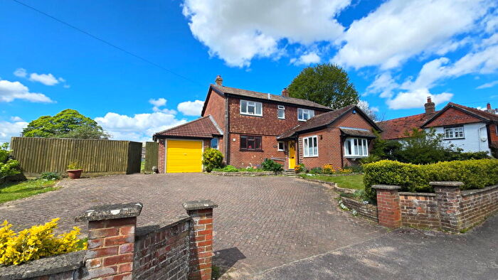 4 Bedroom Detached House For Sale In Worlds End, Beedon, Newbury, RG20