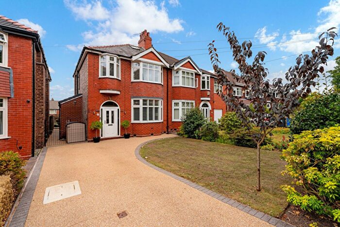3 Bedroom Semi Detached House For Sale In Moughland Lane, Runcorn, WA7