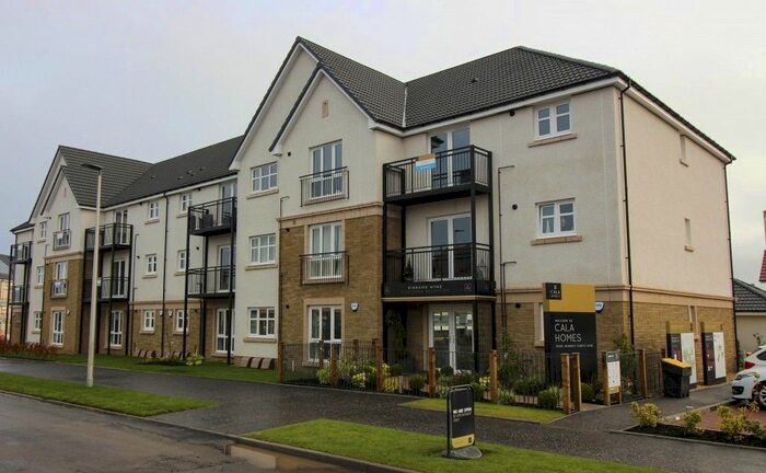 2 Bedroom Flat To Rent In 49 Ferniesyde Court, Larbert FK2
