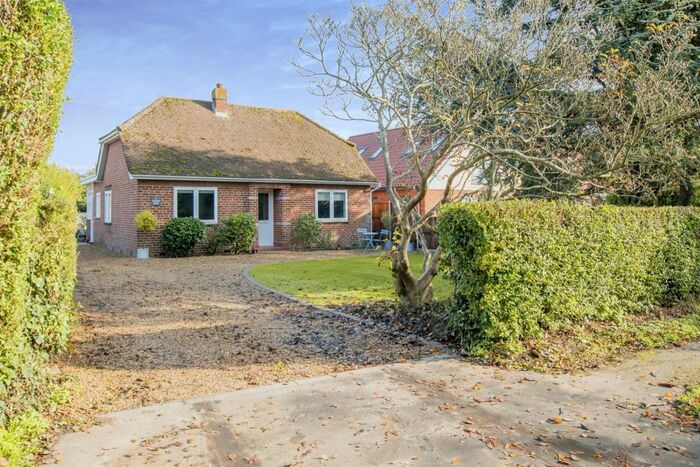 3 Bedroom Detached Bungalow For Sale In Cawston Road, Reepham, Norwich, NR10
