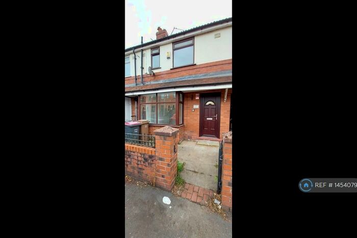 3 Bedroom Terraced House To Rent In Lower Broughton Road, Salford, M7