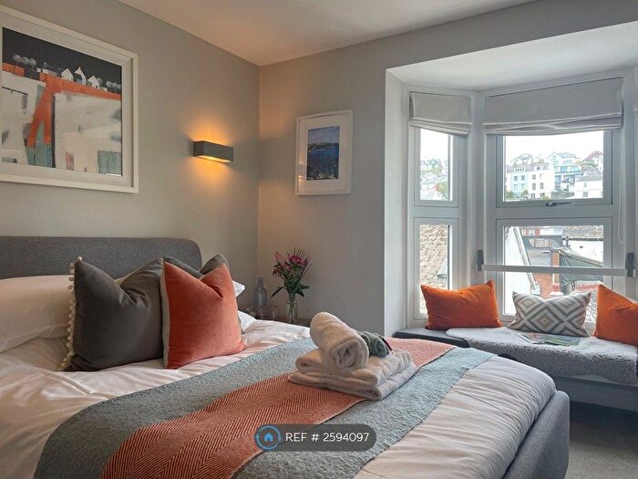 1 Bedroom Flat To Rent In Lake Street, Dartmouth, TQ6