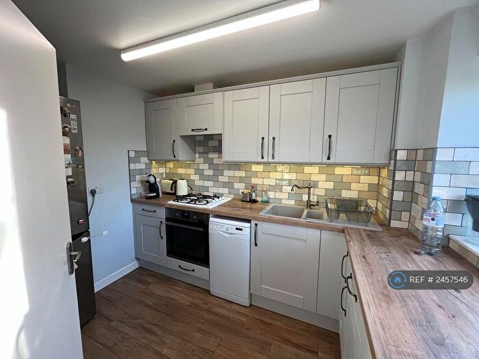 1 Bedroom Flat To Rent In Walmer House, London, SE20