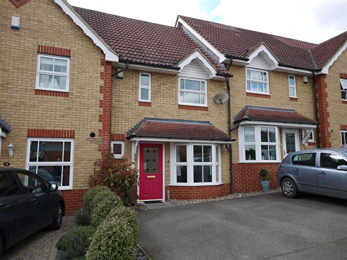 2 Bedroom Terraced House To Rent In Lucern Close, West Cheshunt, EN7