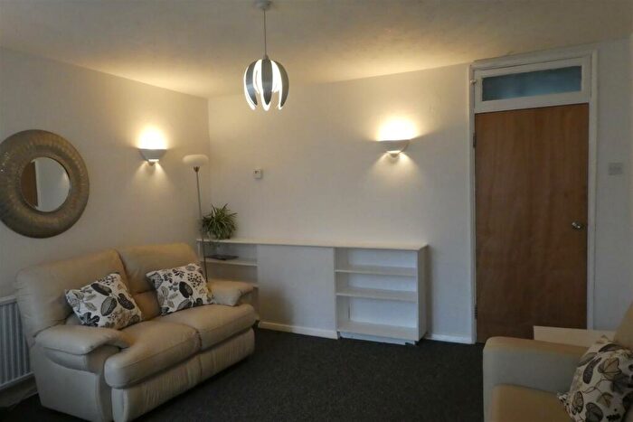 4 Bedroom Terraced House To Rent In Bath Road, Southsea, PO4