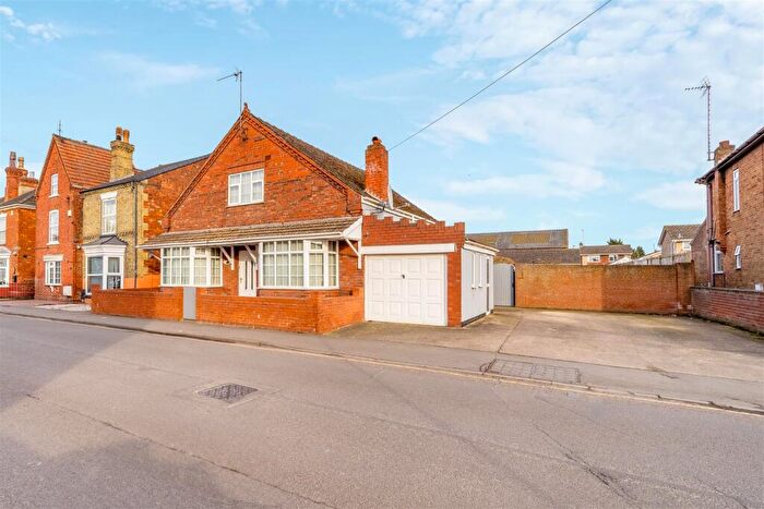 4 Bedroom Detached Bungalow For Sale In York Street, Boston, PE21