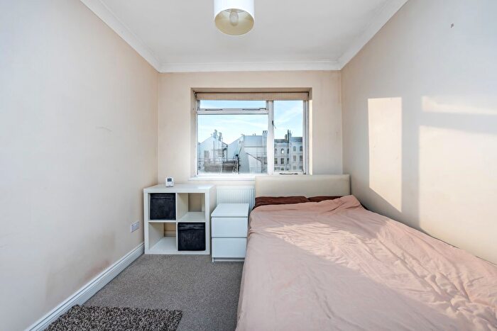 1 Bedroom Flat For Sale In Chesham Place, Brighton, BN2
