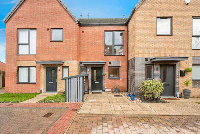 2 Bedroom Terraced House For Sale In Winscar Road, Doncaster, South Yorkshire, DN4