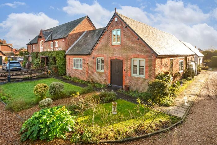3 Bedroom Barn Conversion For Sale In Old Bedhampton, Hampshire, PO9