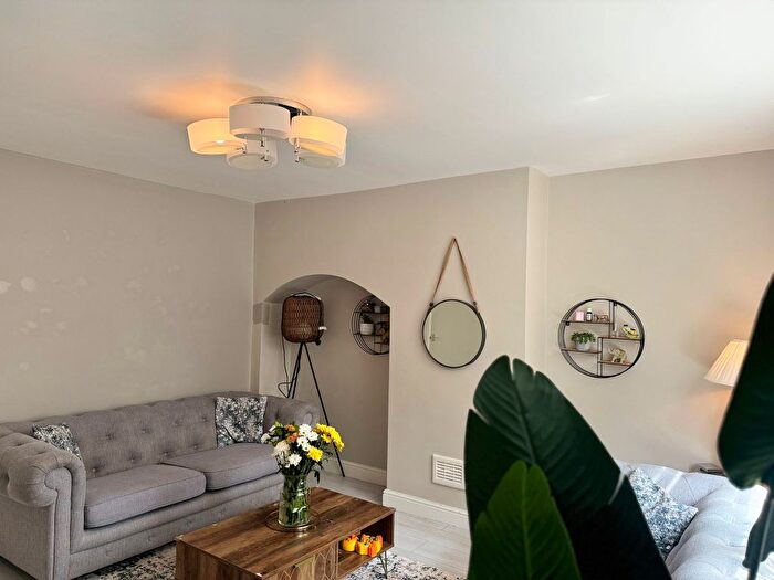 2 Bedroom Detached House To Rent In Alibon Road, Dagenham, RM10
