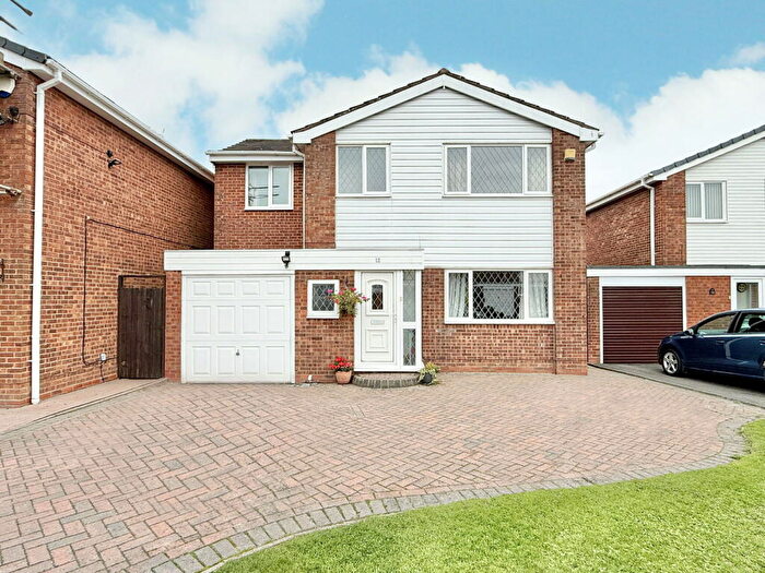 3 Bedroom Detached House For Sale In Sidenhill Close, Shirley, B90