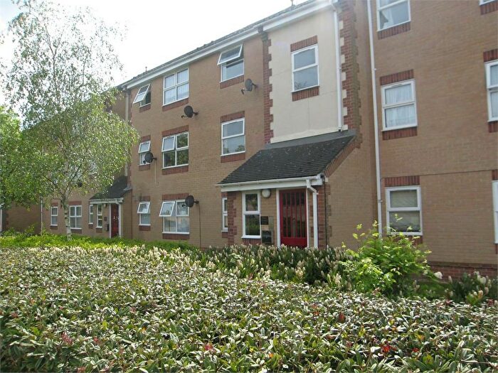 1 Bedroom Apartment To Rent In Burns Avenue, Chadwell Heath, Romford, RM6