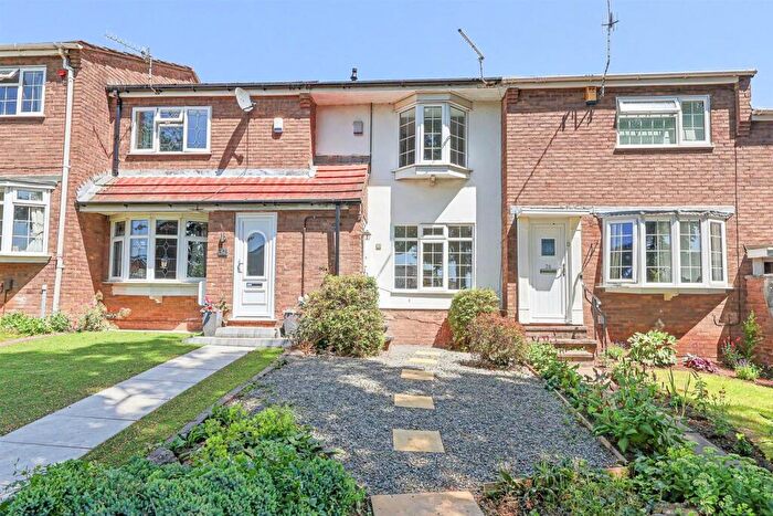 2 Bedroom Terraced House For Sale In Spinningdale, Arnold, Nottingham, NG5