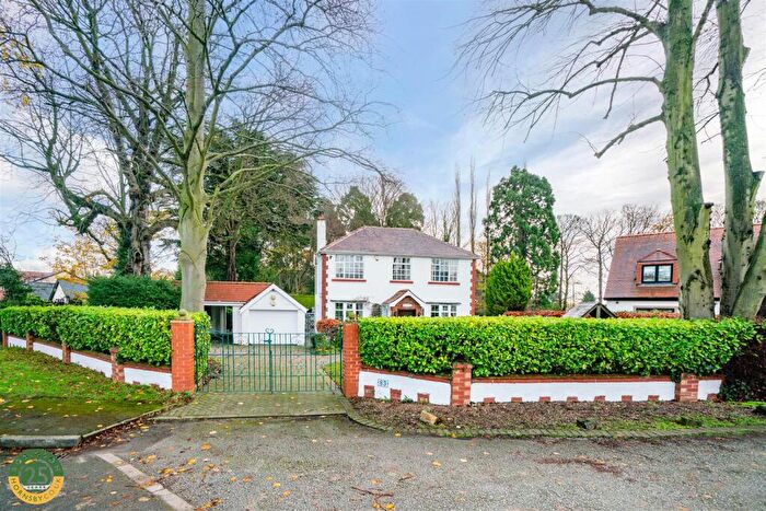 4 Bedroom Detached House For Sale In Park Drive, Sprotbrough, Doncaster, DN5