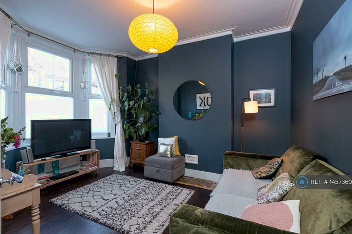 2 Bedroom Terraced House To Rent In Thirsk Road, London, SE25