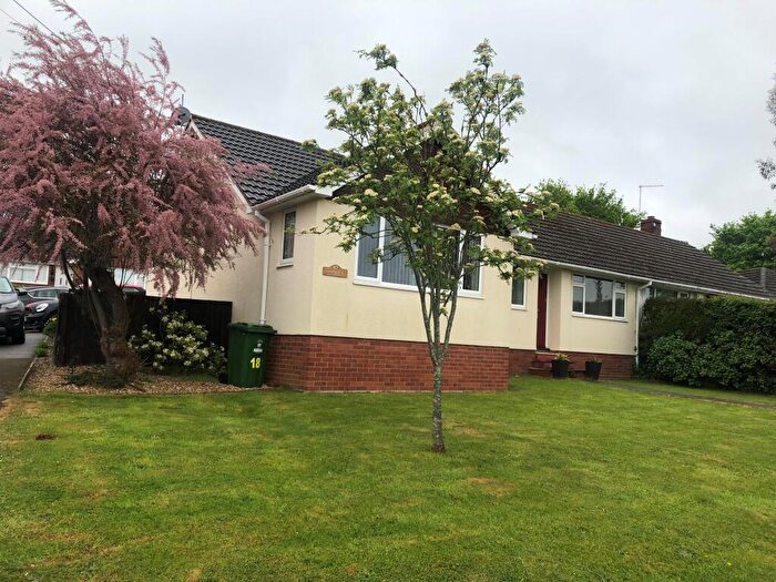 3 Bedroom Semi-Detached Bungalow To Rent In Summerfield, Woodbury, EX5