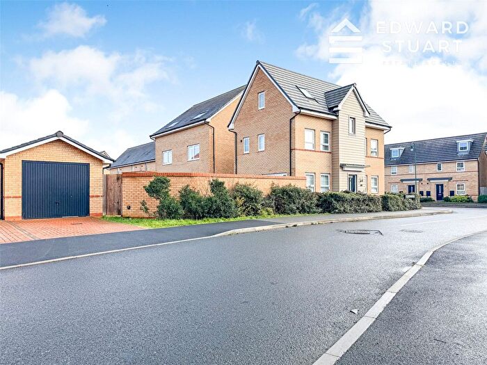 4 Bedroom Detached House For Sale In Lockwood Way, Hampton Water, Peterborough, Cambridgeshire, PE7
