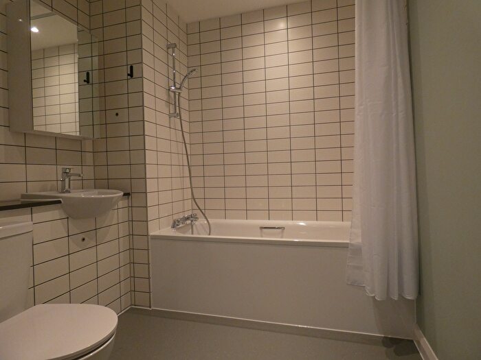 1 Bedroom Property To Rent In Merchant House, Dartmouth Avenue, GU21