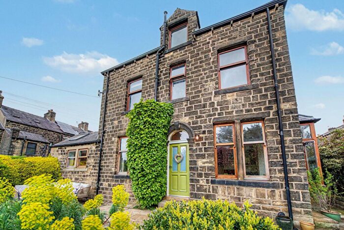 3 Bedroom Terraced House For Sale In Oak View, Silsden, Keighley, BD20