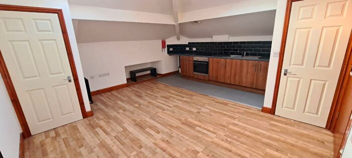 1 Bedroom Flat To Rent In Dewsbury Road, LS11