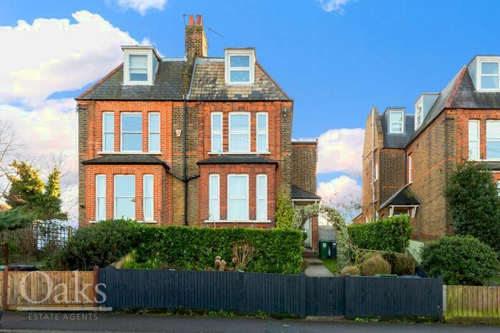 3 Bedroom Flat To Rent In Duncombe Hill, London SE23