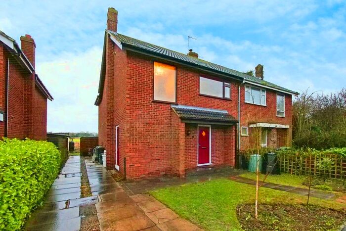 3 Bedroom Semi-Detached House For Sale In Gay Meadows, Stockton On The Forest, York, YO32