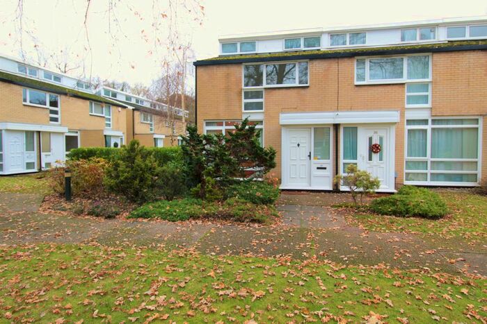 3 Bedroom End Of Terrace House To Rent In Weymede, Byfleet, Surrey KT14