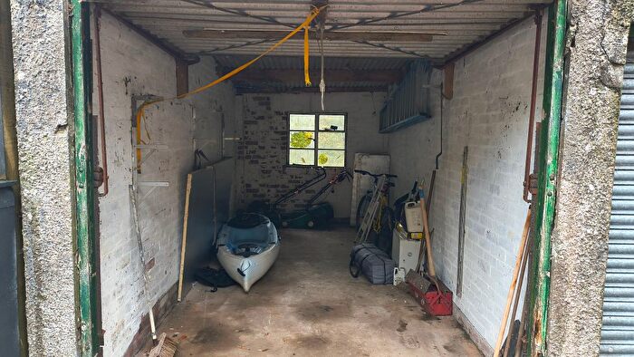 Garage / Parking For Sale In Lanpark Road, Pontypridd, CF37