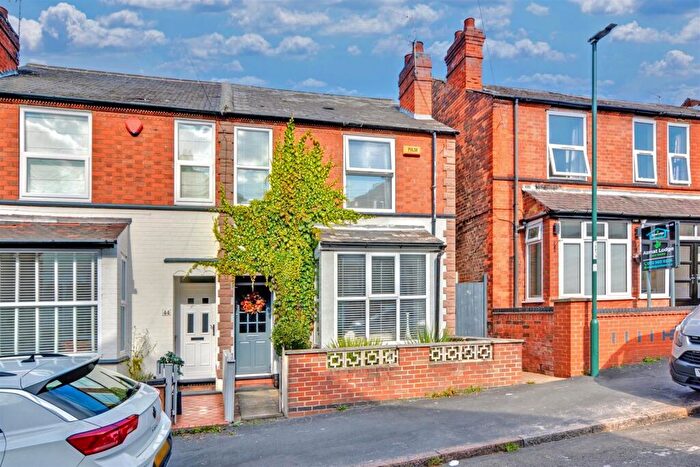 3 Bedroom End Of Terrace House For Sale In Percival Road, Nottingham, NG5