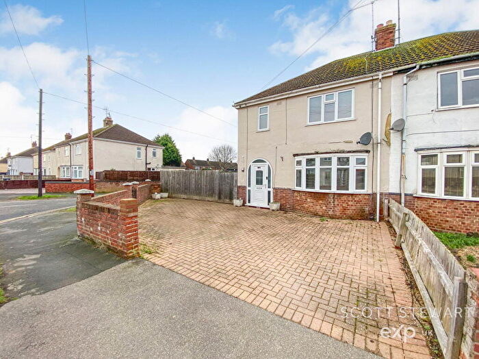 3 Bedroom Semi-Detached House For Sale In St. George Avenue, Peterborough, PE2