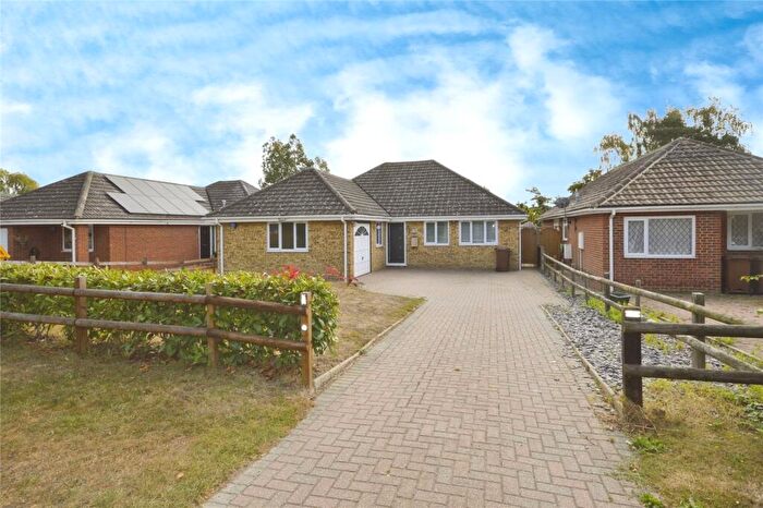 3 Bedroom Bungalow For Sale In Avery Way, Allhallows, Rochester, Kent, ME3