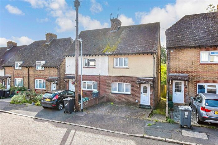 2 Bedroom Semi-Detached House For Sale In Somerhill Road, Tonbridge, Kent, TN9