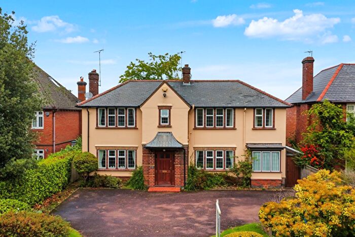 4 Bedroom Detached House For Sale In Ashlawn Road, Hillmorton, Rugby, CV22